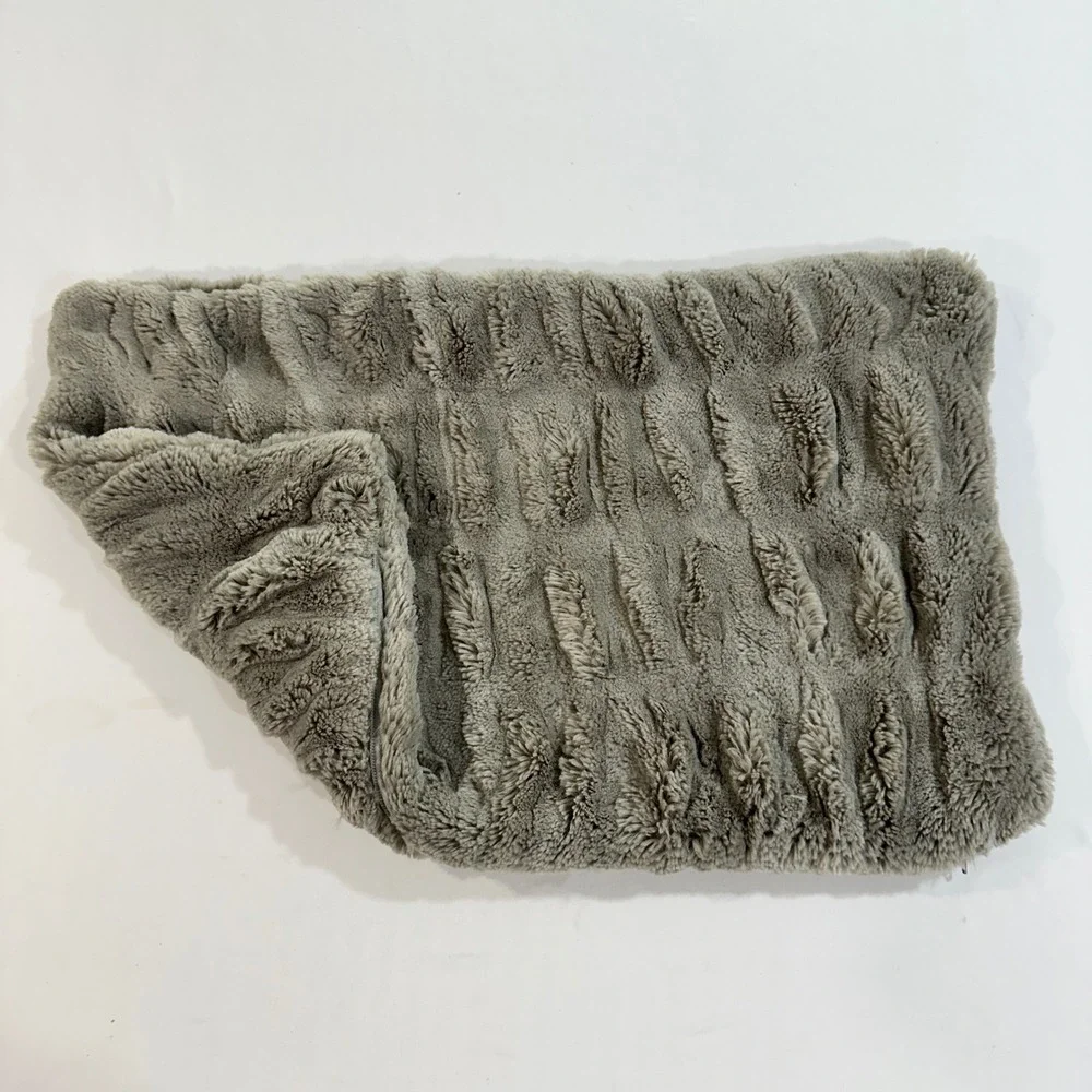 Pottery Barn Ruched Faux Fur Lumbar Pillow Covers Set of 2 Gray 16x26 Soft Plush